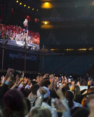 Live concert by SD Loves RnB