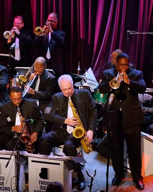 A Very Swingin' Basie Christmas