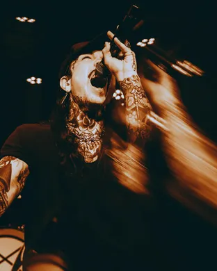 Live concert by Vampires Everywhere!